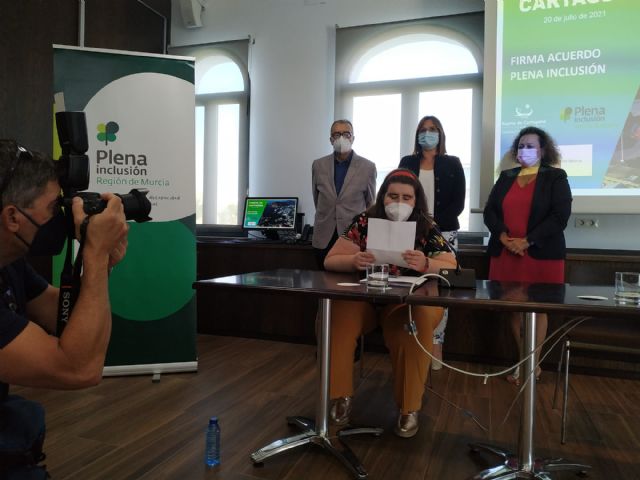 Siete personas con discapacidad intelectual y del desarrollo comienzan sus prácticas formativas en la Autoridad Portuaria de Cartagena - 1, Foto 1