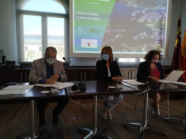 Siete personas con discapacidad intelectual y del desarrollo comienzan sus prácticas formativas en la Autoridad Portuaria de Cartagena - 2, Foto 2