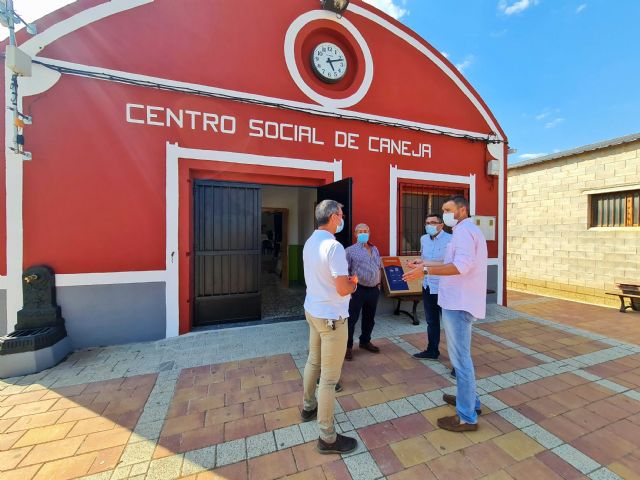El Centro Social de El Moralejo abre sus puertas con instalaciones reformadas y nueva gerencia después de cinco años cerrado - 1, Foto 1
