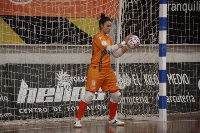 La portera cordobesa Cristina continuará defendiendo la meta del STV - 1, Foto 1