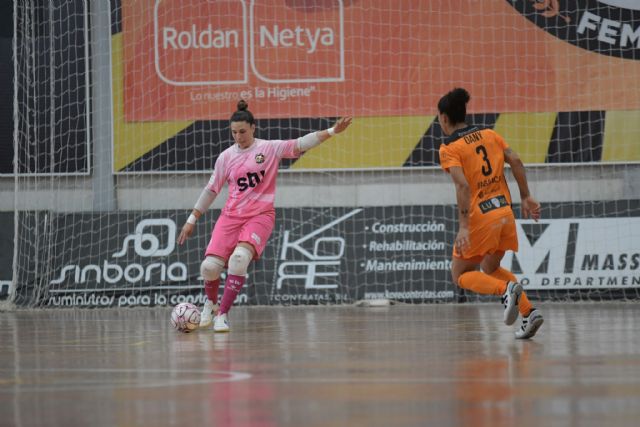 La portera cordobesa Cristina continuará defendiendo la meta del STV - 3, Foto 3