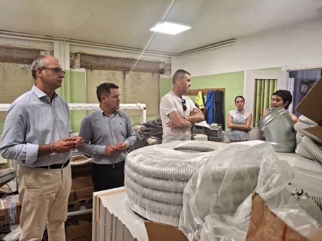 Más de un millón de euros para el cambio de cubiertas y la instalación de placas solares en tres colegios de Caravaca de la Cruz - 3, Foto 3