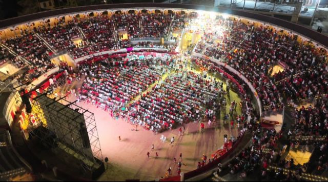 M�s de 4.000 lorquinos convierten el Coso de Sutullena en el epicentro de la celebraci�n del hist�rico segundo Mundial de Espa&ntilde;a