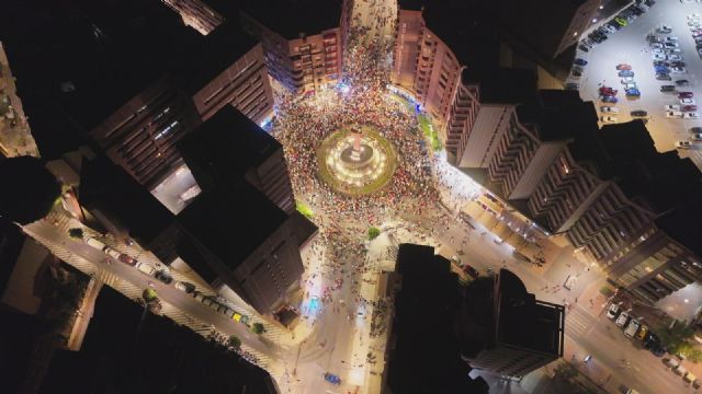Más de 4.000 lorquinos convierten el Coso de Sutullena en el epicentro de la celebración del histórico segundo Mundial de Espa&ntilde;a - 3, Foto 3