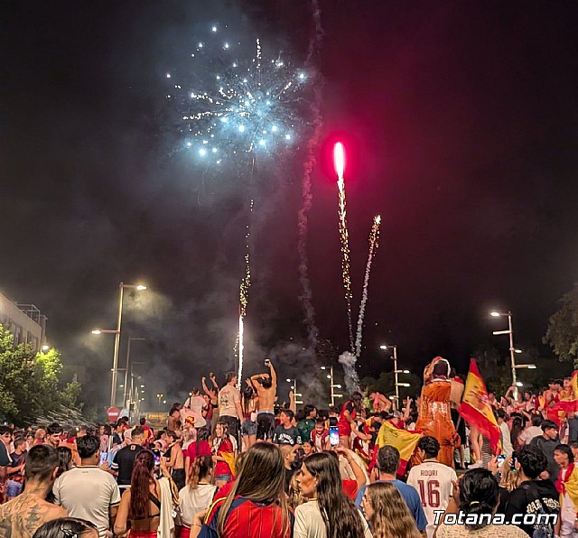 España conquista su segunda estrella y Totana se echa a la calle para celebrar un nuevo título mundial, Foto 3