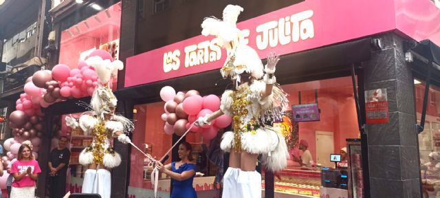 Las Tartas de Julita vuelve a casa y Alicante responde con una inauguración multitudinaria - 4, Foto 4