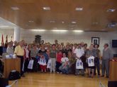 Autoridades municipales reciben en el Ayuntamiento a medio centenar de usuarios y profesionales del Centro Municipal de Personas Mayores de la localidad de Campos del Río - 18 Autoridades municipales reciben en el Ayuntamiento a medio centenar de usuarios y profesionales del Centro Municipal de Personas Mayores de la localidad de Campos del Río - 18