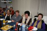 Autoridades municipales comparten una cena navideña con las usuarias de la “Asociación de Amas de Casa, Consumidores y Usuarios de de las Tres Avemarías” - 4
