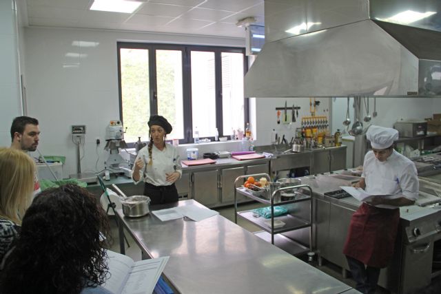 La Concejalía de Empleo oferta un nuevo curso de 'Operaciones básicas de cocina' - 1, Foto 1
