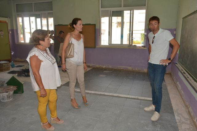 El Ayuntamiento destina más de 80.000 euros a la puesta a punto de los colegios antes del inicio del curso - 1, Foto 1