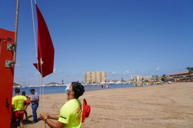 El Ayuntamiento cierra puntualmente playas en el Mar Menor para facilitar su limpieza - 1, Foto 1