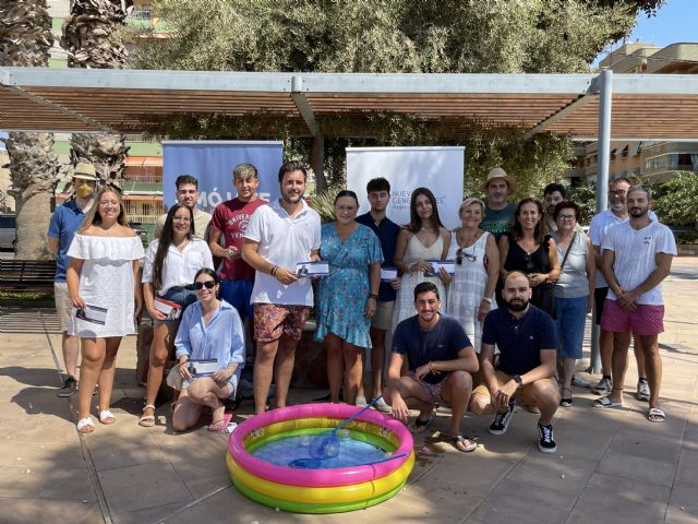 La campaña `Mójate por la Región de Murcia´ de Nuevas Generaciones llega con éxito a Águilas - 1, Foto 1
