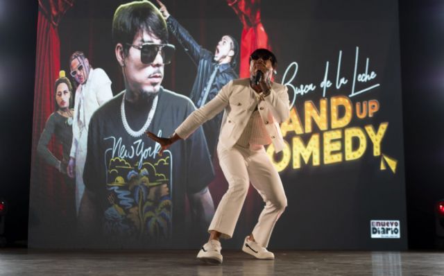 Carlos Montesquieu a Casa Llena En su Primer Show de Comedia - 2, Foto 2