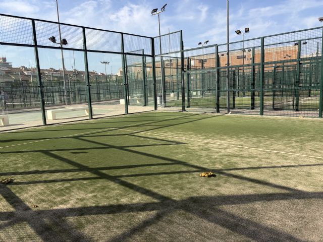 El Ayuntamiento de Murcia repara cuatro pistas del complejo deportivo Pádel Norte de Espinardo - 3, Foto 3