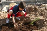 Los alumnos de las Escuelas Municipales Deportivas forestan la Ciudad Deportiva “Sierra Espuña” - 12