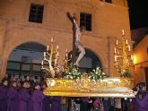 JUMILLA / El Santísimo Cristo del Perdón, portado por miembros de la