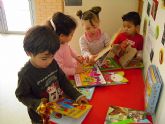 Los niñ@s de la Escuela Infantil “Doña Pepita López Gandía” celebran el Día del Libro - 15