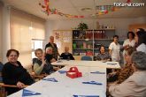 Los usuarios del Servicio de Estancias Diurnas de Alzheimer comienzan las actividades del segundo aniversario del centro - 3