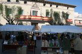 La Plaza la Constitución ha acogido el mercado artesano que cada mes se celebra en La Santa - 27