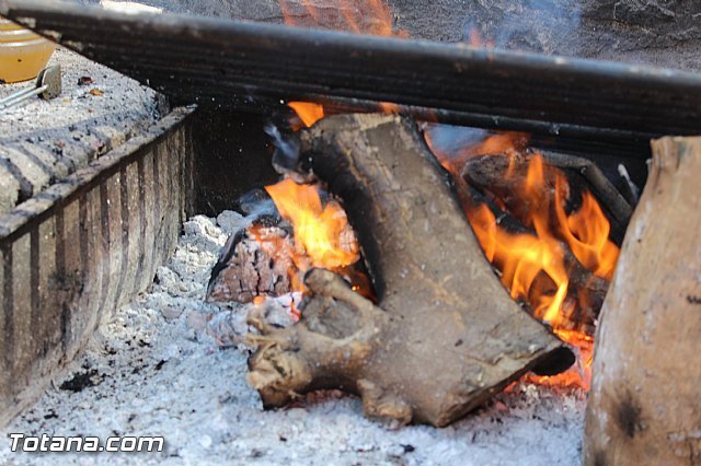 Sólo se permitirá realizar fuegos con leña a partir de este año en las barbacoas de obra habilitadas en El Grifo y El Ángel, Foto 2
