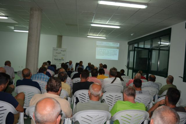 Los agricultores aguileños se reúnen para analizar las alegaciones al Plan de Gestión de los espacios protegidos del litoral de la Región de Murcia - 2, Foto 2