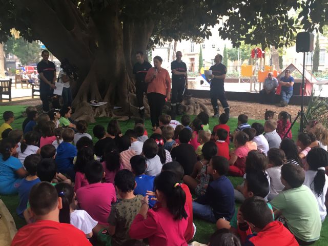 Los más pequeños, fascinados con el trabajo de Bomberos Murcia - 1, Foto 1
