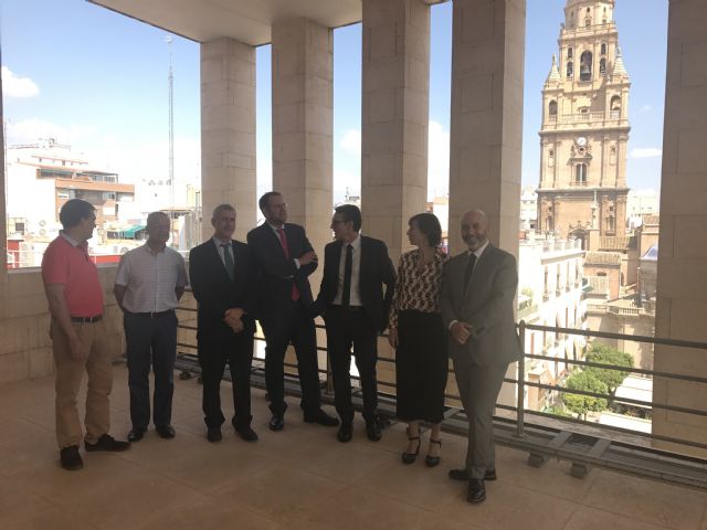 El Ayuntamiento y la Fundación Telefónica ponen en marcha un programa para impulsar la empleabilidad joven en las TIC - 1, Foto 1