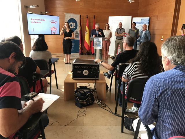 El Ayuntamiento de Murcia hace accesible el Salón de Plenos para personas con sordera - 2, Foto 2