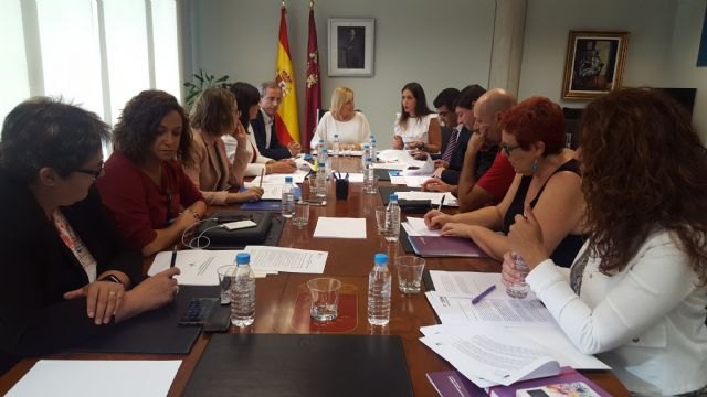 La Comunidad estudia las aportaciones de los grupos políticos al Pacto Regional contra la Violencia de Género - 1, Foto 1