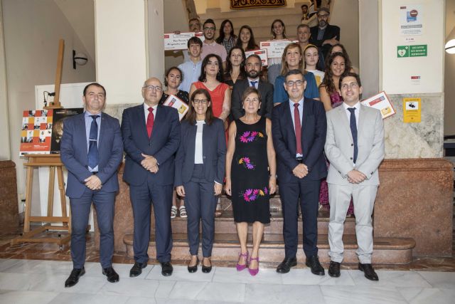 La Universidad de Murcia premia la creatividad y el ingenio de los estudiantes que disfrutarán de estancias internacionales - 1, Foto 1