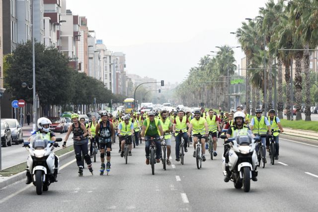 Un centenar de personas sube al Campus de Espinardo en bicicleta - 3, Foto 3