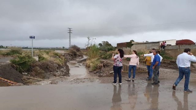 El Ayuntamiento de Lorca continúa trabajando en el desagüe de los terrenos afectados por las lluvias torrenciales del pasado fin de semana - 1, Foto 1