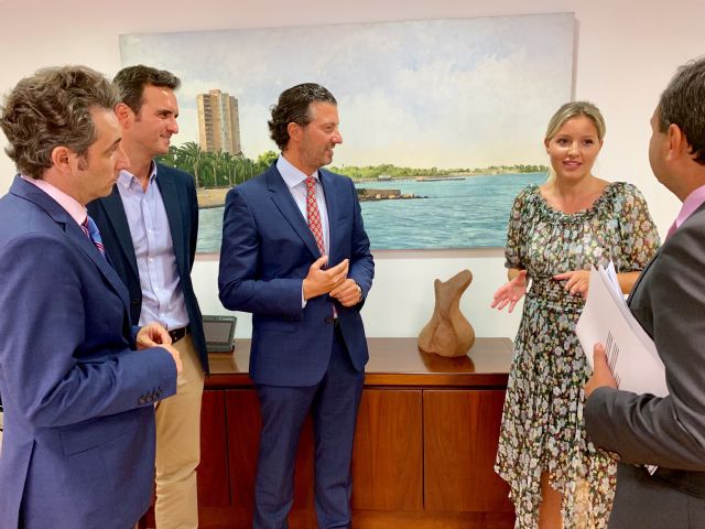 Reunión de la consejera de Empresa, Industria y Portavocía con la FREMM para crear un plan industrial de servicios avanzados - 1, Foto 1