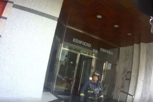 Incendio en un armario de contadores de la calle del Carmen - 1, Foto 1