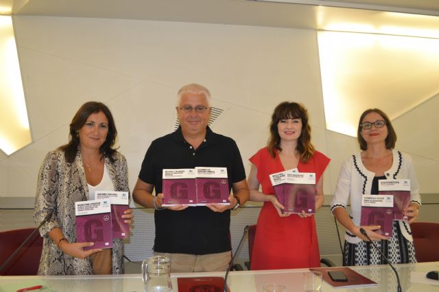 La Universidad de Murcia edita los manuales de referencia para nueve asignaturas - 1, Foto 1