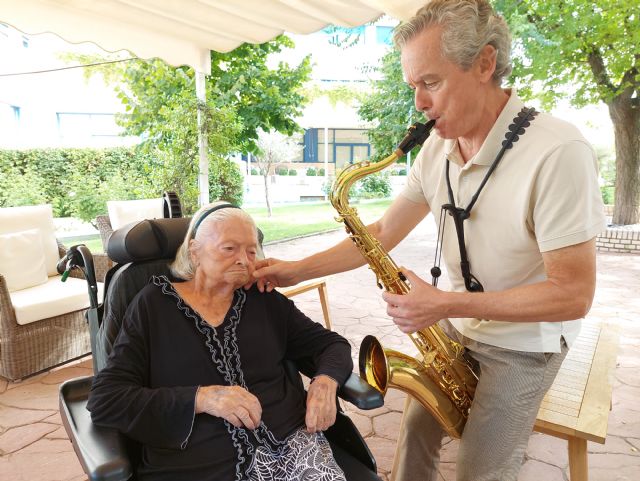 El saxofón tenor que cambió la vida de gregoria, enferma de alzheimer - 1, Foto 1