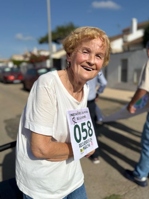 Más de 100 personas participaron en la marcha del Día Mundial del Alzhéimer del Centro Casaverde Pilar de la Horadada (Alicante) - 2, Foto 2