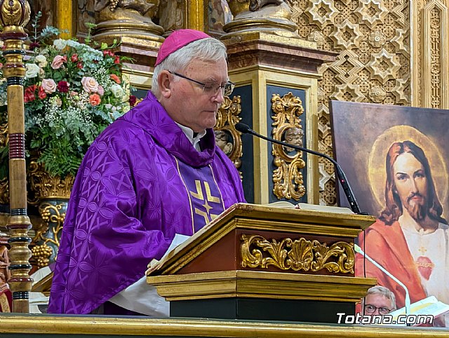 Totana despide a Isidro, el sacerdote totanero que hizo de la cercanía su forma de evangelizar, Foto 4