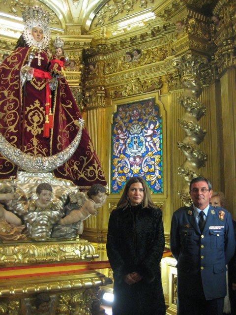 Los alumnos de la Academia General del Aire visitan a la patrona de la ...