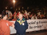 Delegados sindicales, políticos de IU y vecinos de Totana, asisten en Murcia a la manifestación convocada para defender las pensiones y los derechos sociales de los trabajadores - 8