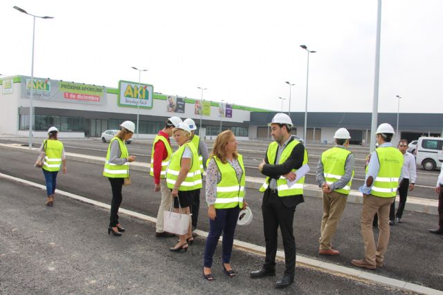 El nuevo parque comercial de San Pedro del Pinatar  entrará en funcionamiento el 1 de diciembre - 1, Foto 1