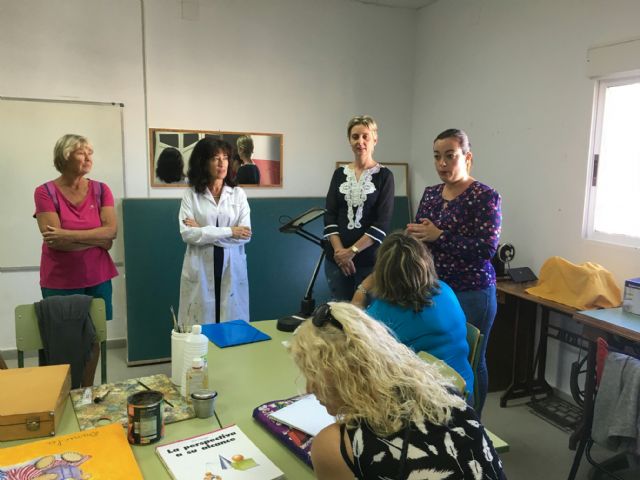 El Banco del Tiempo arranca el curso con 49 talleres semanales y 420 voluntarios inscritos - 2, Foto 2