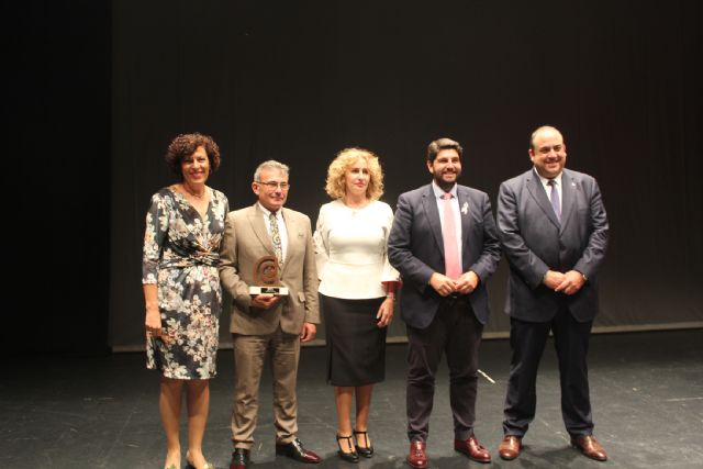 La Cámara de Comercio distingue a las empresas lumbrerenses 'Primalum Canales' y 'Tiendas Marlina' - 2, Foto 2