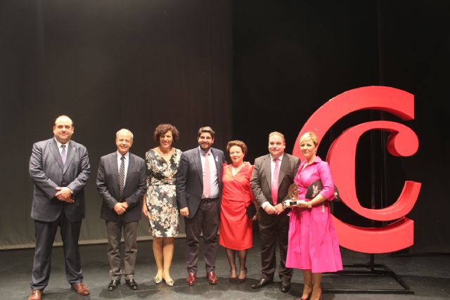 La Cámara de Comercio distingue a las empresas lumbrerenses 'Primalum Canales' y 'Tiendas Marlina' - 3, Foto 3