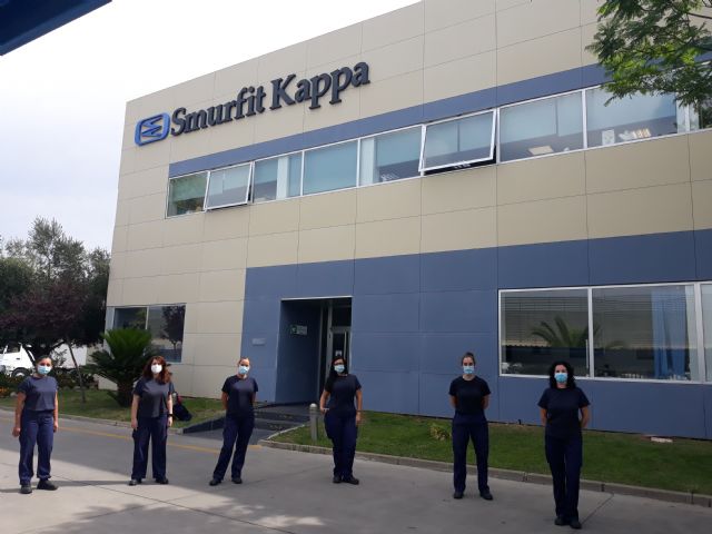 Smurfit Kappa ya ha empleado a seis de las mujeres asistentes al curso de operadoras de fábrica de Eulen Flexiplán y Cruz Roja - 1, Foto 1