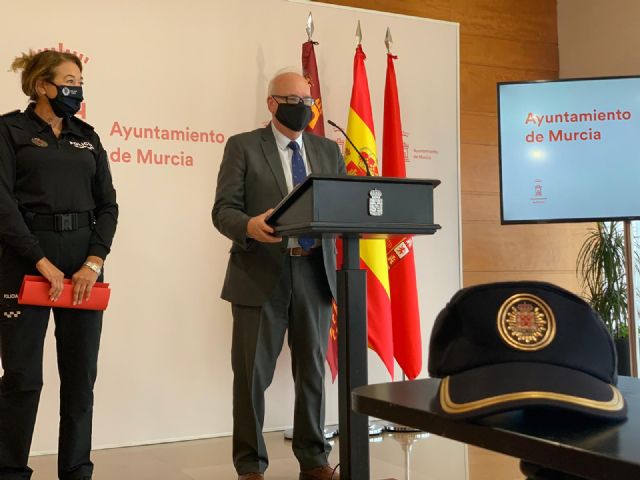 Los 44 nuevos agentes que terminaron ayer el curso de formación se incorporarán a cuarteles de pedanías - 1, Foto 1