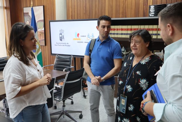 El Ayuntamiento de San Pedro del Pinatar y FAMDIF coordinan mejoras de accesibilidad en el municipio - 2, Foto 2