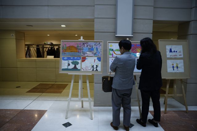 El presidente de la Fundación Gabarrón presenta en Bruselas el Concurso Internacional Kids4HumanRigths - 2, Foto 2