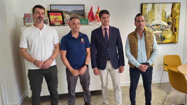 Recepción al conserje que salvó la vida a un alumno del CEIP Cervantes en Molina de Segura - 2, Foto 2
