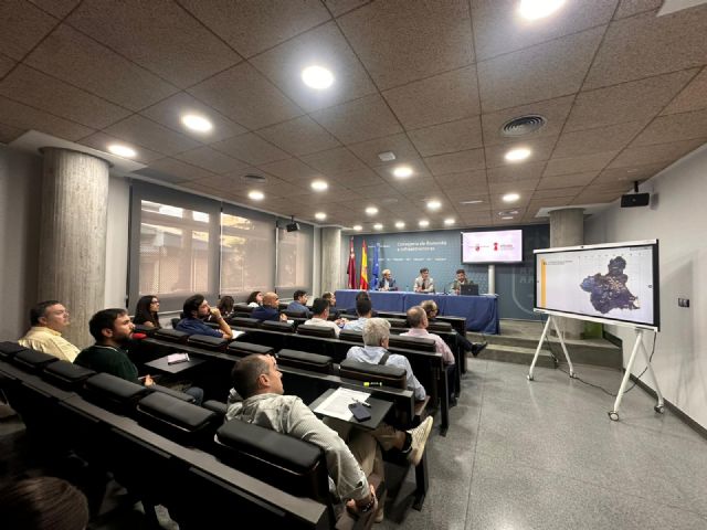 El Gobierno regional destaca el papel clave de los profesionales del sector para reforzar la calidad de las viviendas asequibles - 1, Foto 1